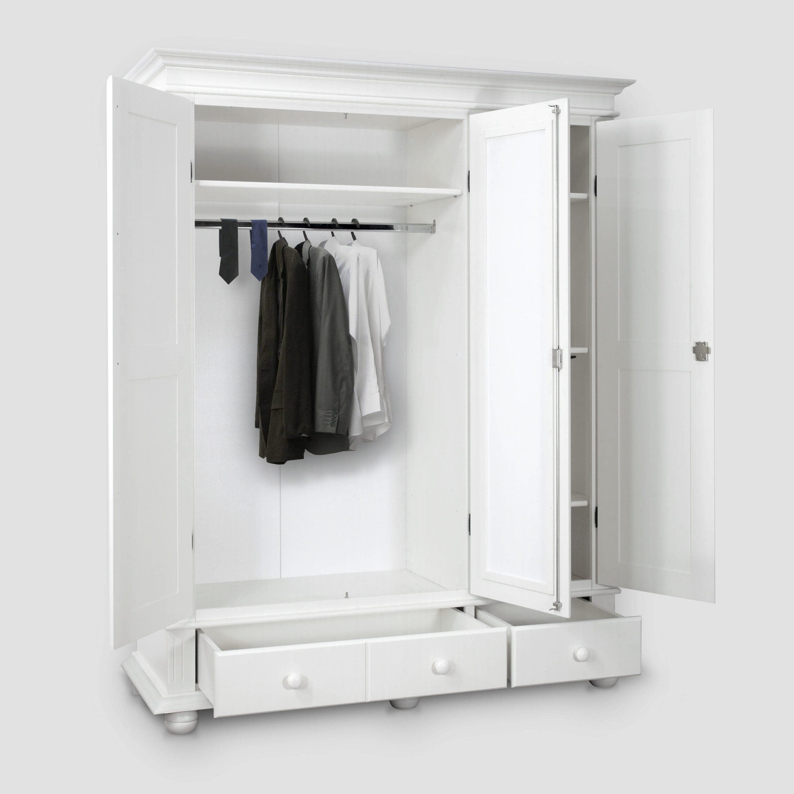Fjord tömörfa szekrény 3 ajtóval és fiókokkal