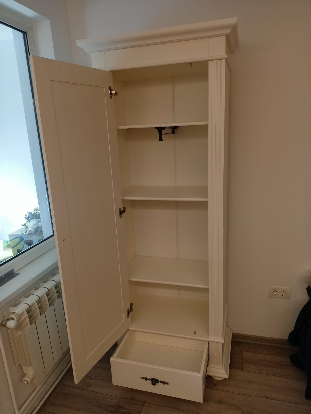 Skagen egytülemű tükörszekrény tömör fából
